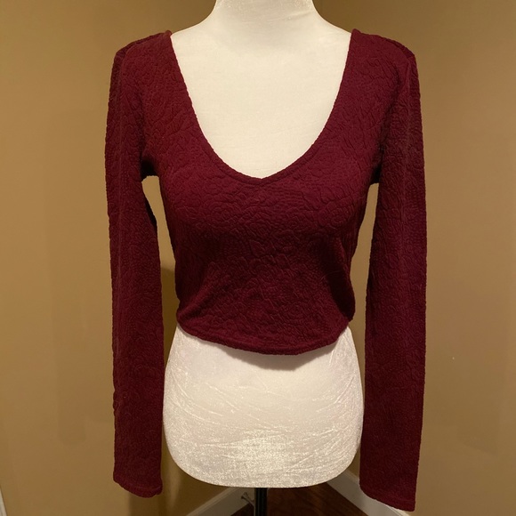 Crop top - Picture 1 of 2